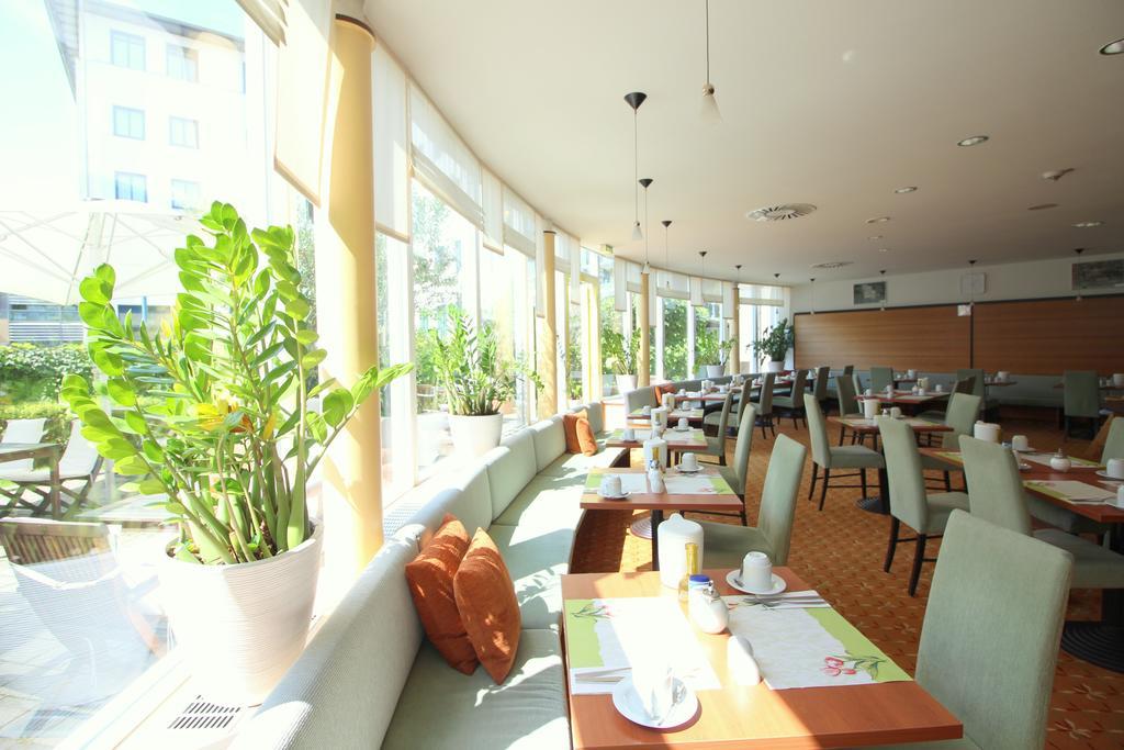 Hansa Apart-Hotel Regensburg Exterior photo